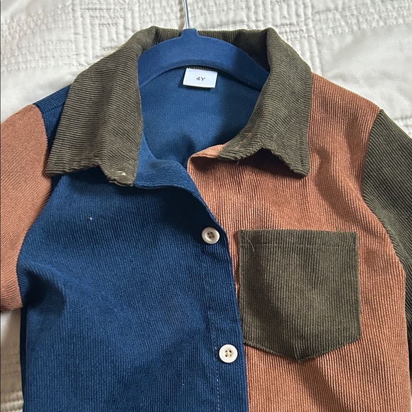 Colorblock Button-Up Shirt - Picture 2 of 3